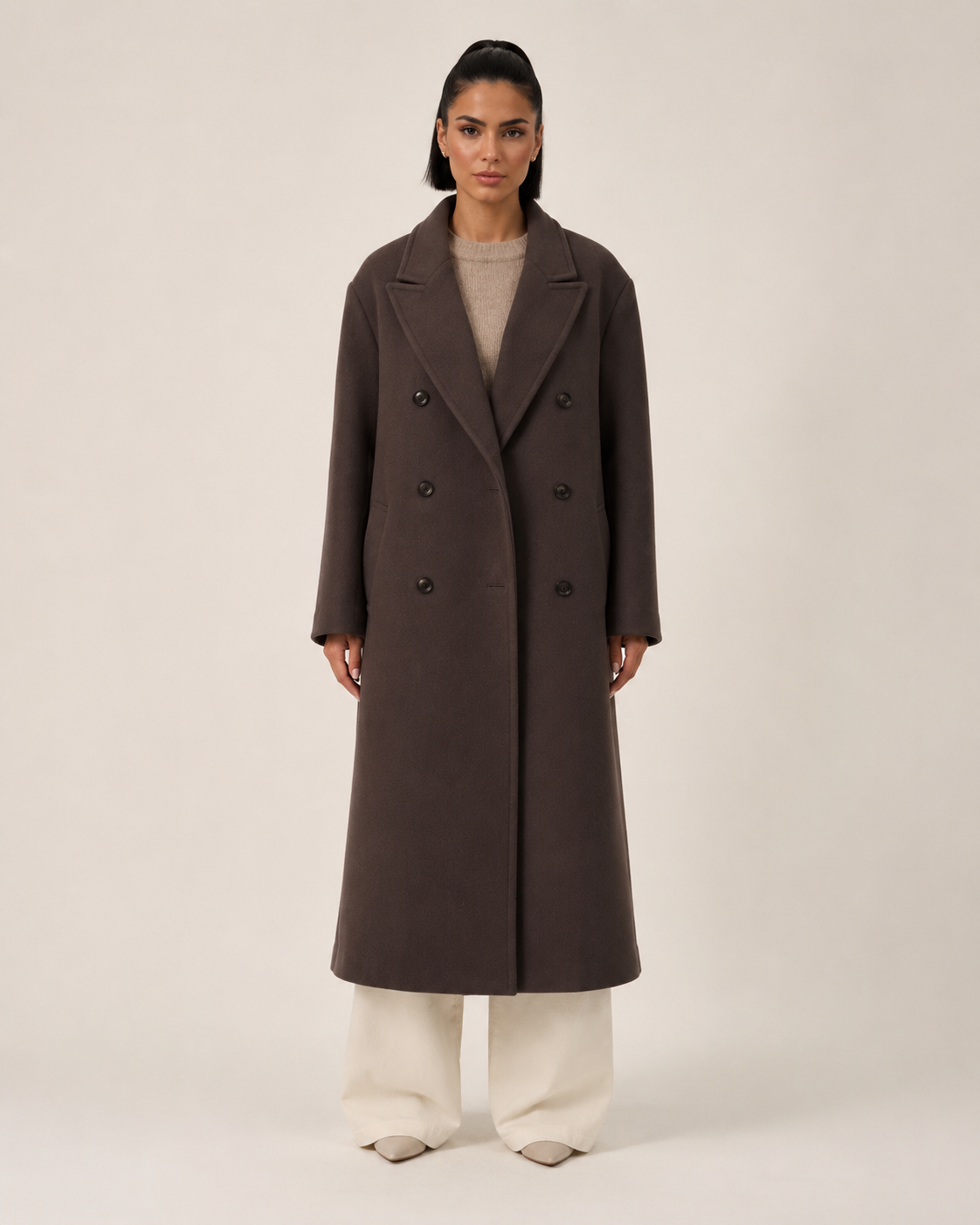 Henrielle - Bruine oversized dames manteljas met reverskraag en knoopsluiting