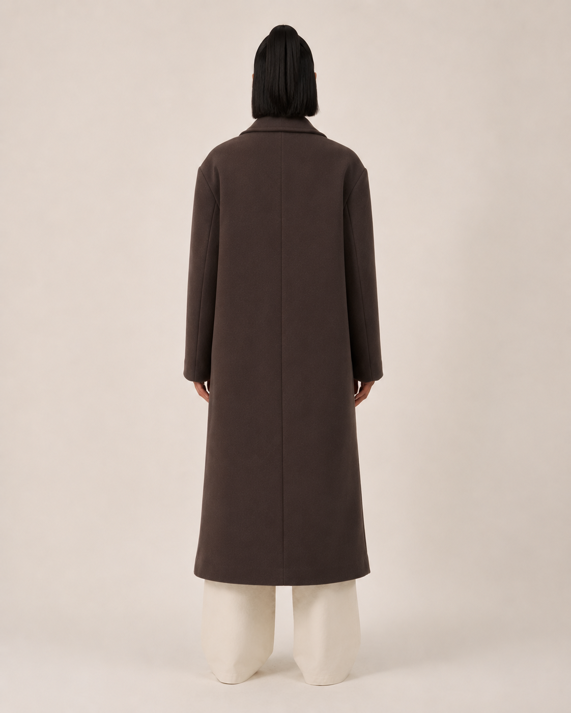 Henrielle - Bruine oversized dames manteljas met reverskraag en knoopsluiting
