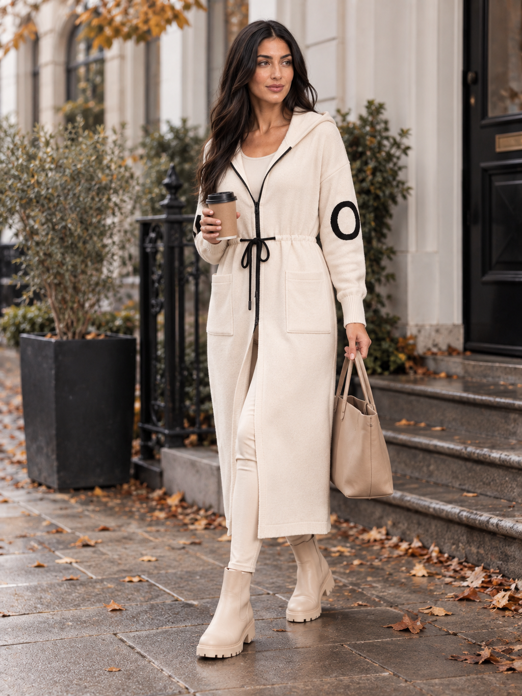 Saar - Dames lange gebreide trenchcoat met capuchon en trekkoord