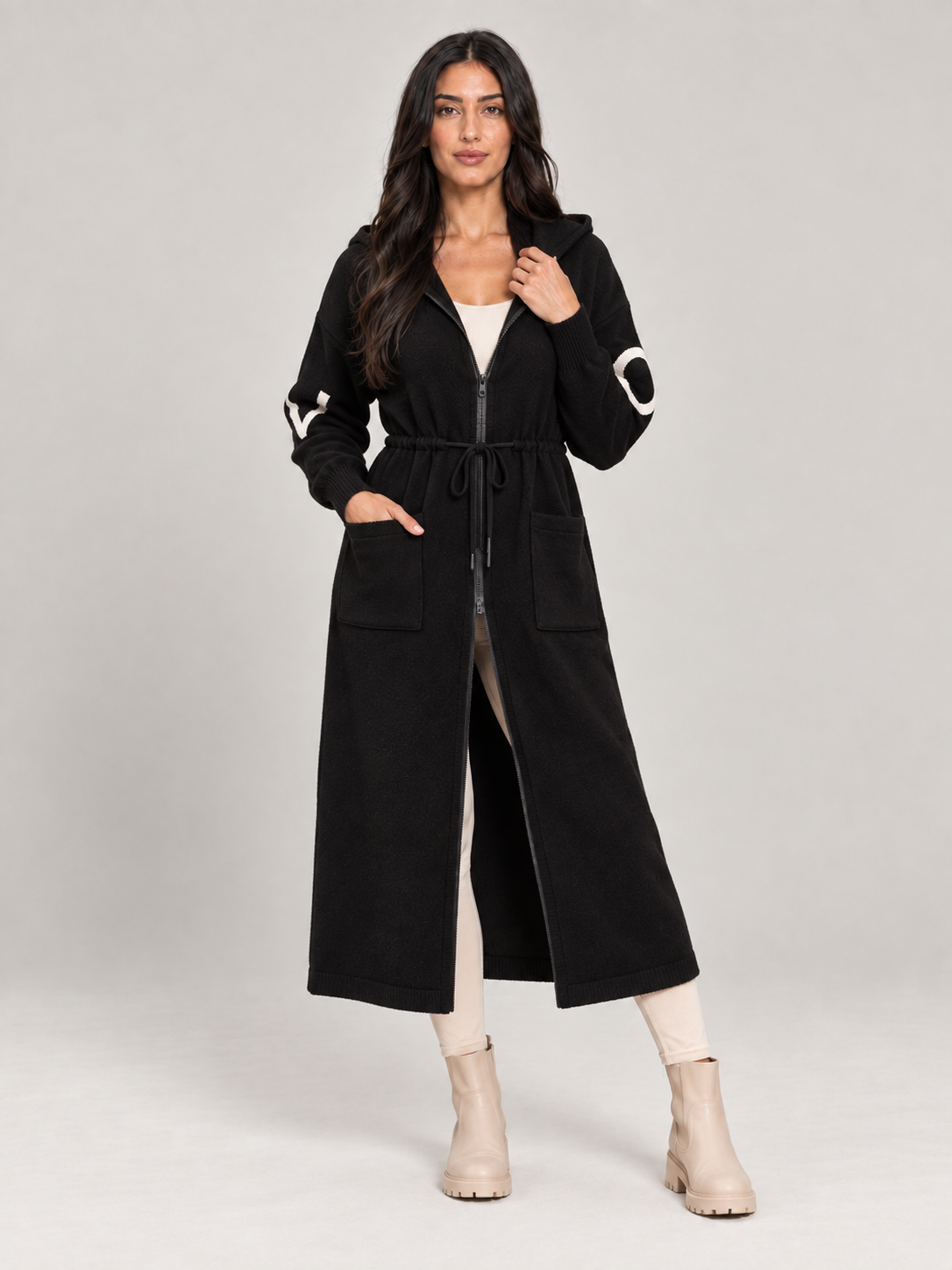 Saar - Dames lange gebreide trenchcoat met capuchon en trekkoord