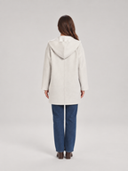 Julia - Oversized dames jas met capuchon en knoopsluiting