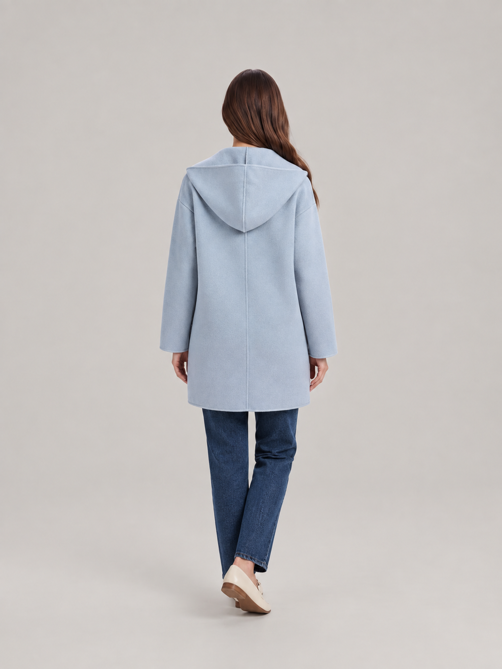 Julia - Oversized dames jas met capuchon en knoopsluiting
