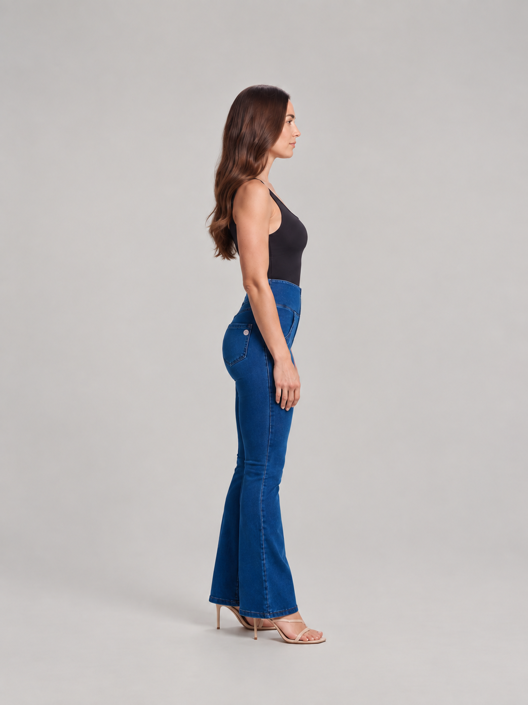 Veerle - Dames flared jeans met hoge taille en shaping pasvorm
