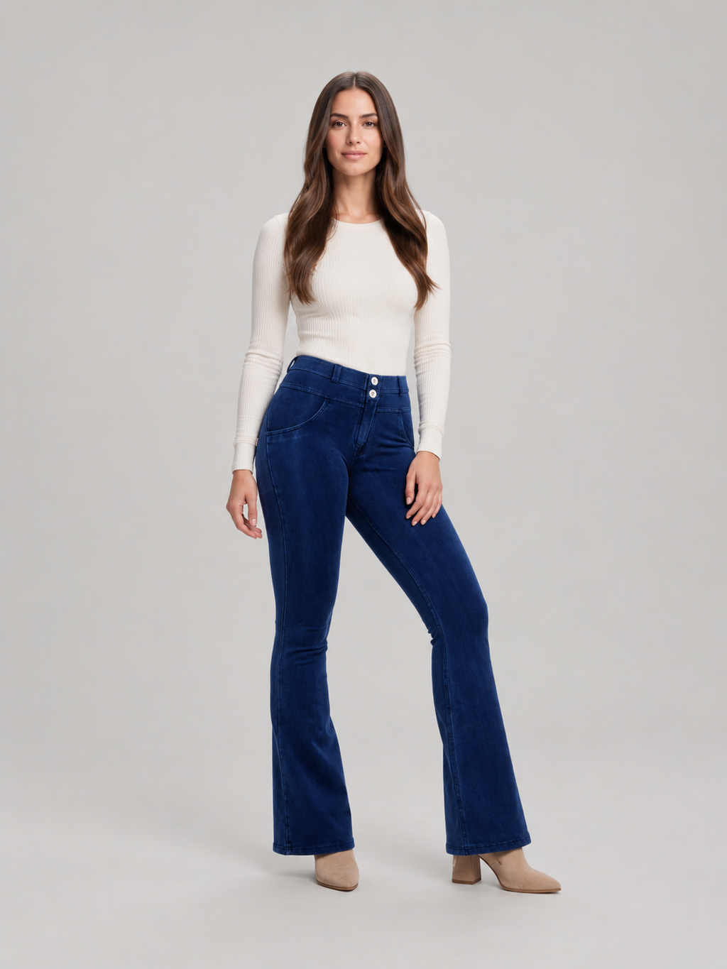 Evelien - Dames flared stretch jeans met middelhoge taille
