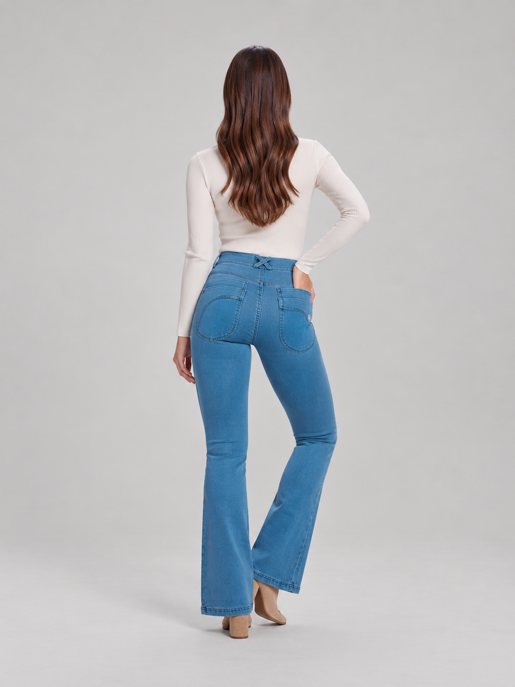 Evelien - Dames flared stretch jeans met middelhoge taille
