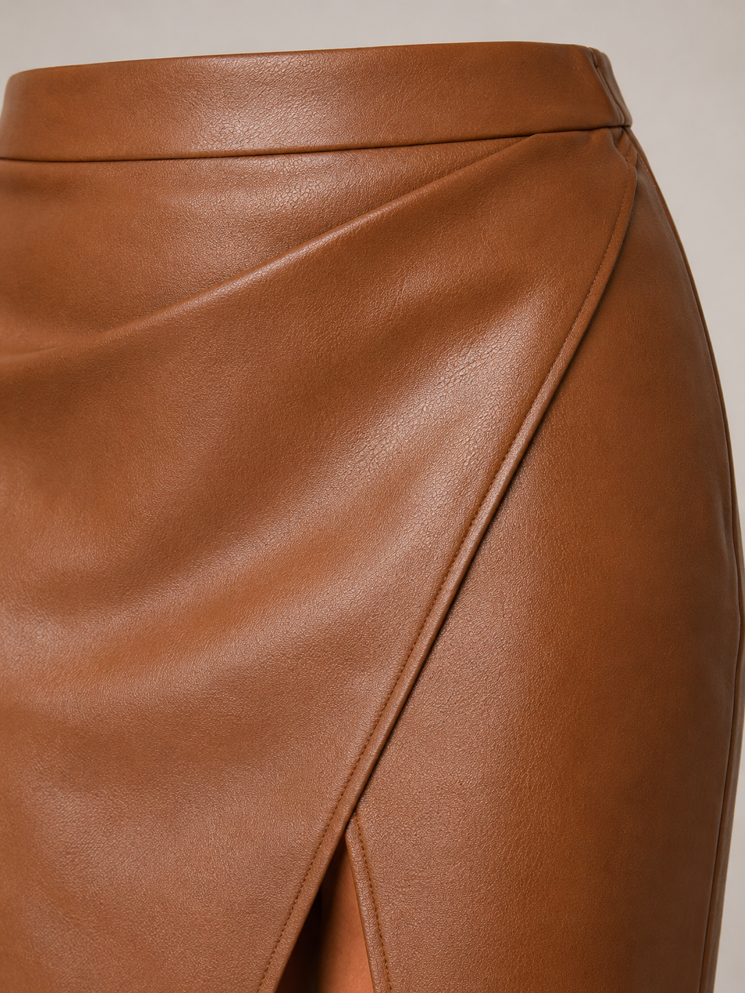 Prudence - Dames Leren Look Plissé Rok Met Hoge Split