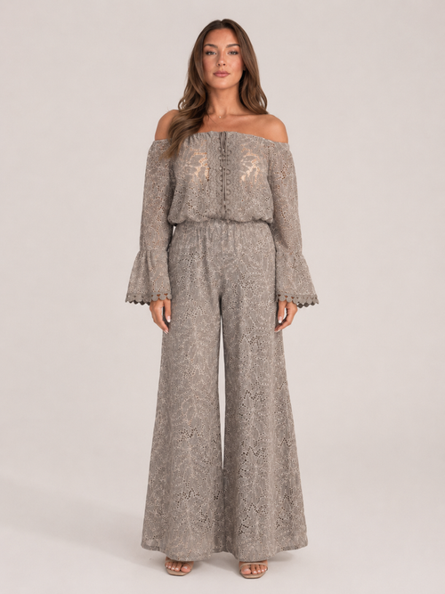 Malou - Off-shoulder Kanten Jumpsuit Met Wijde Pijpen En Lange Mouwen
