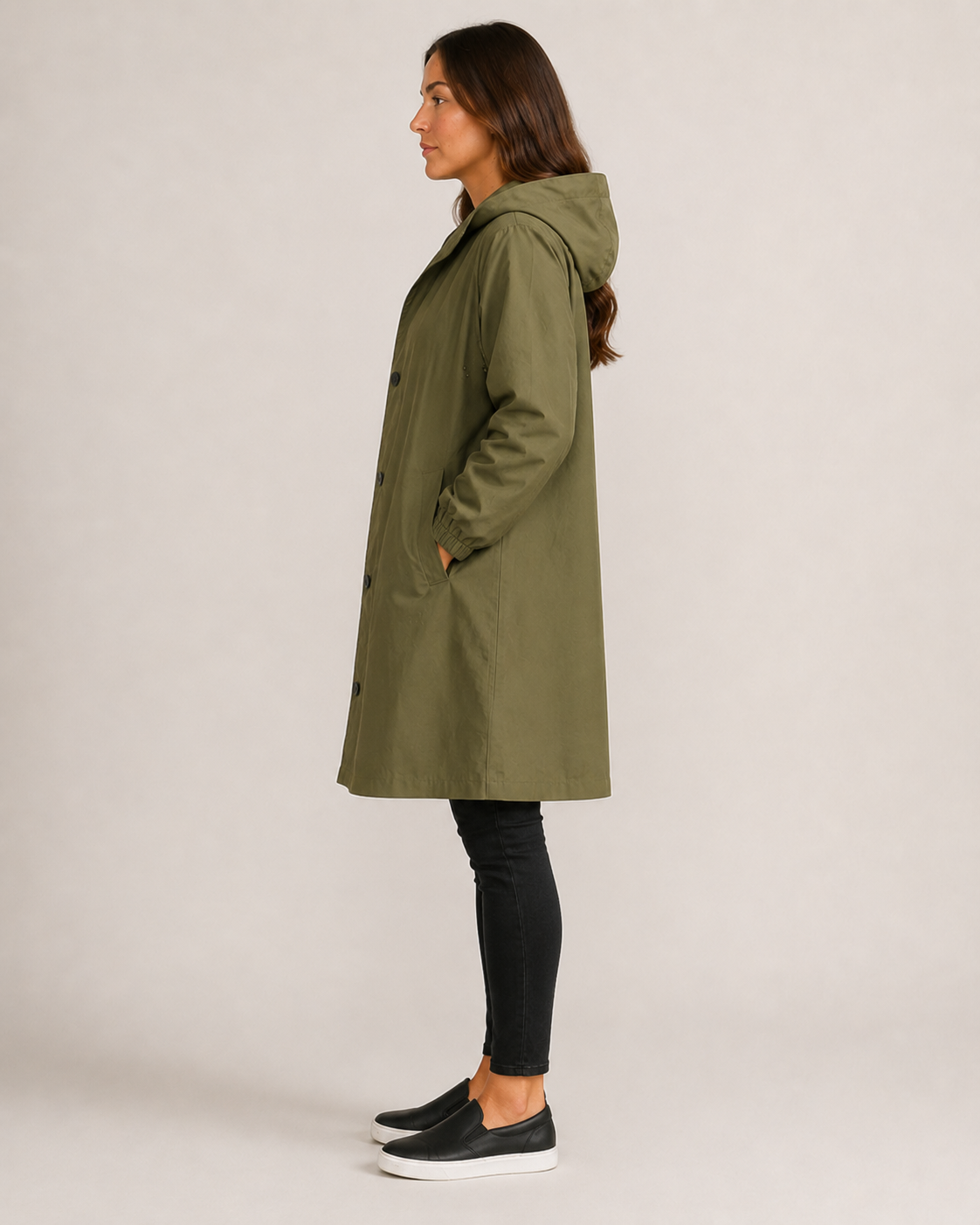 Hannelore - Lange regenjas met capuchon, knopensluiting en elastische manchetten