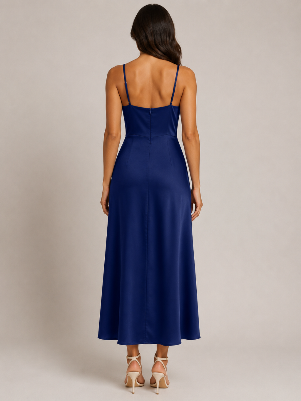 Quinelle - Midi-jurk Met V-hals En Hoge Split