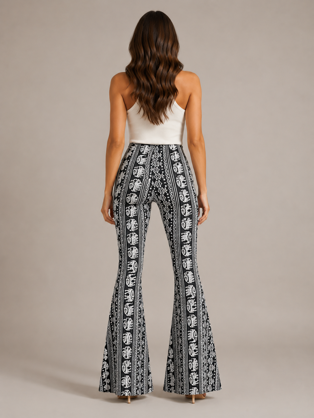 Qadence - Flared broek met sierlijke print en lage taille