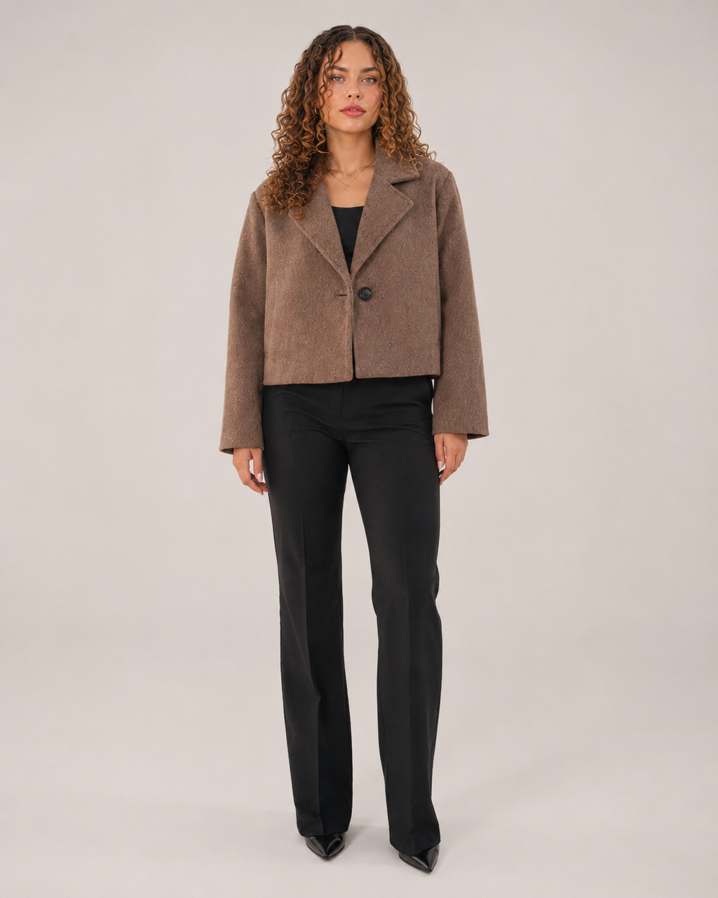 Inez - Korte wollen dames jas met kraag