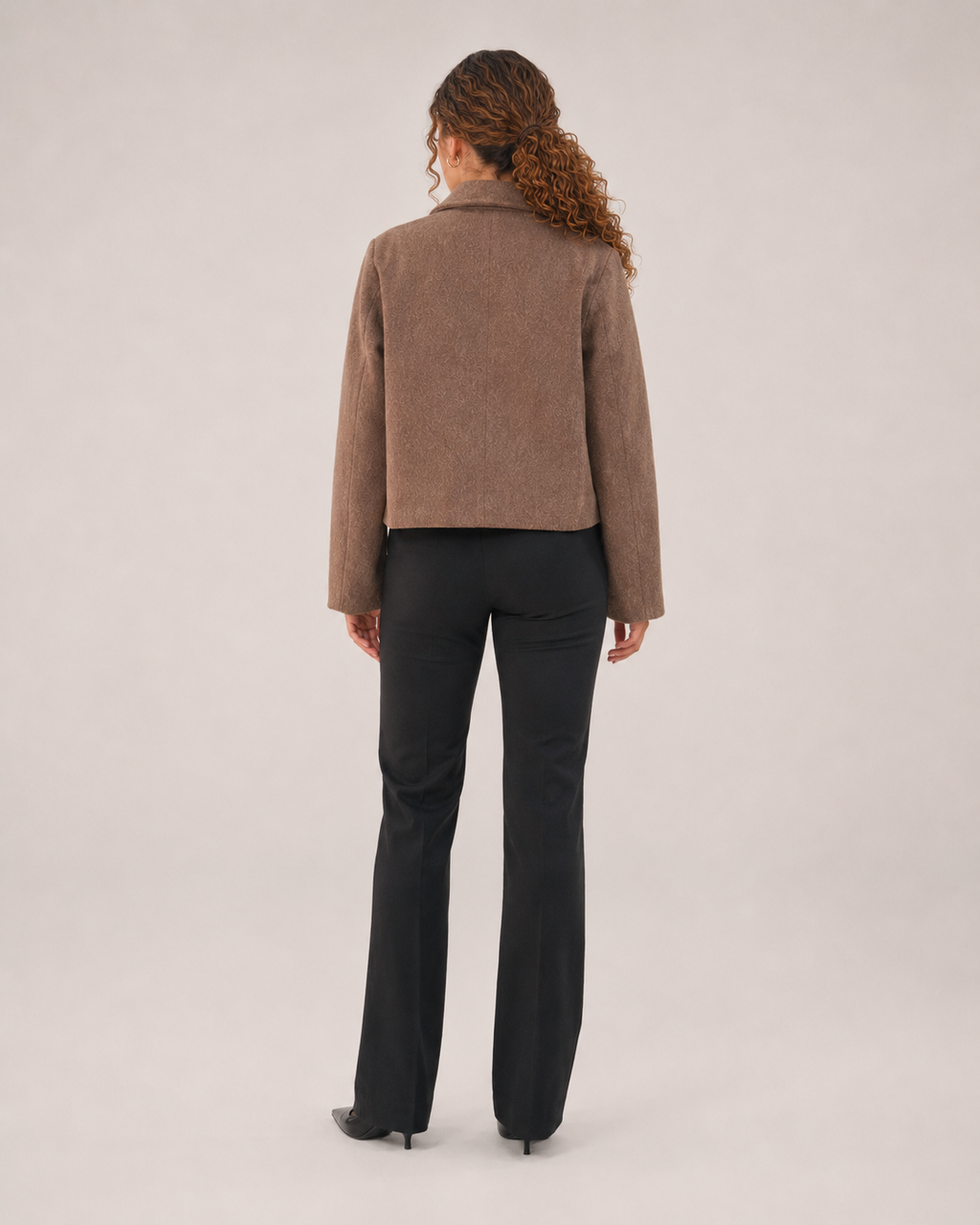 Inez - Korte wollen dames jas met kraag