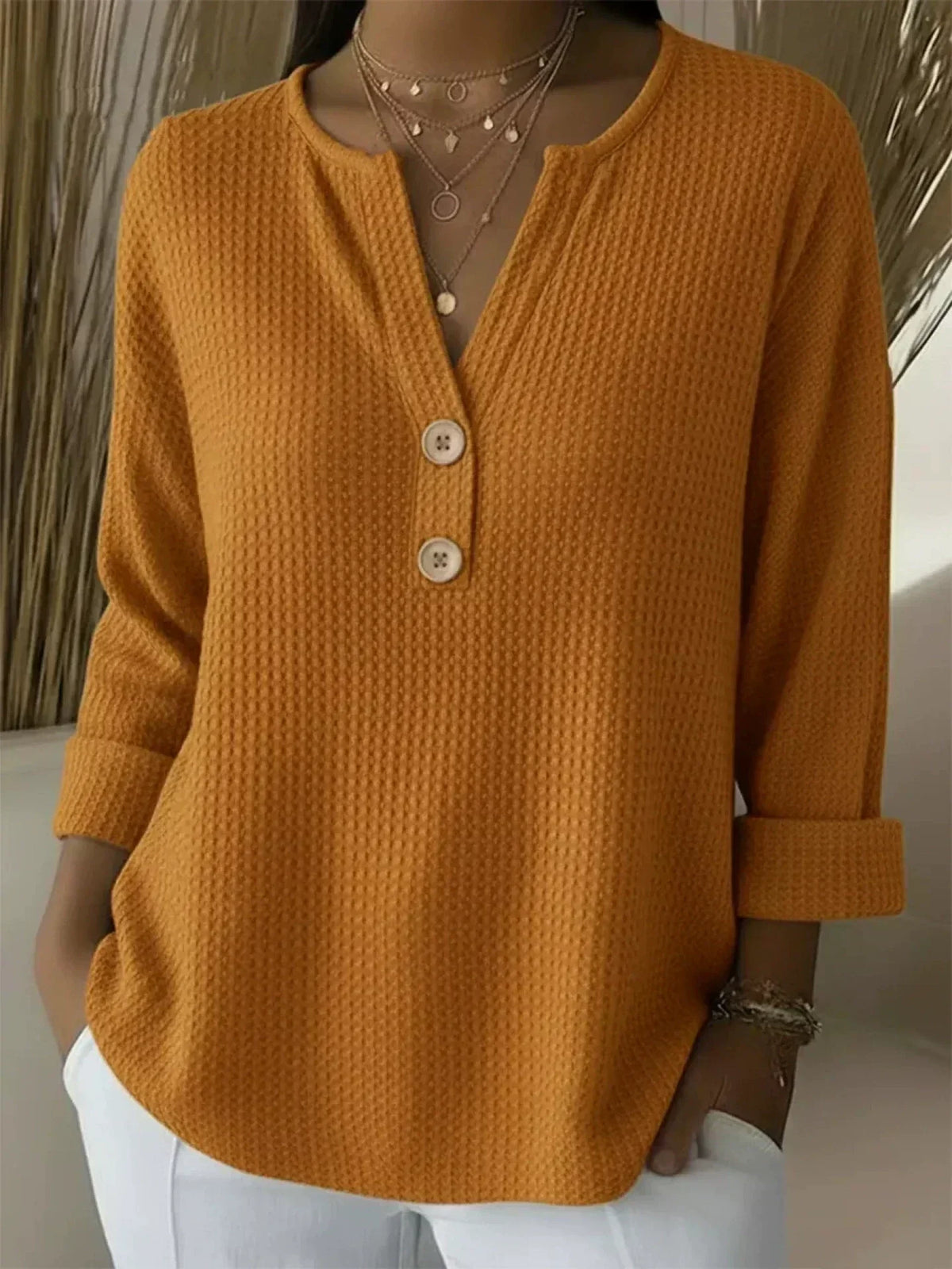 Lucinda™ | Henley Knop Top