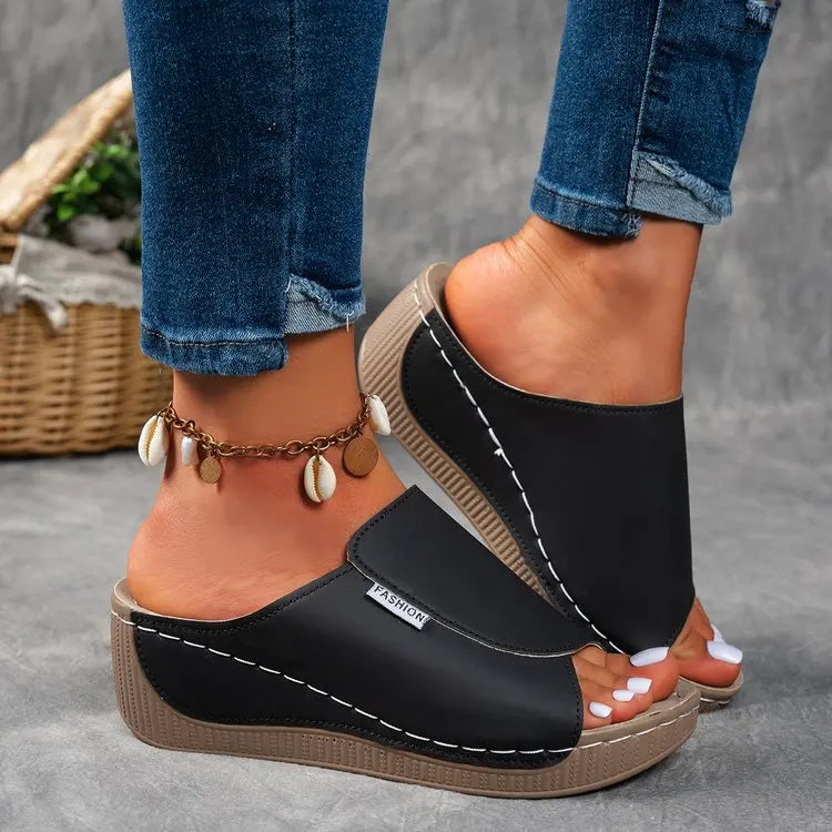 MIA - SLIP ON PLATFORM SANDALEN