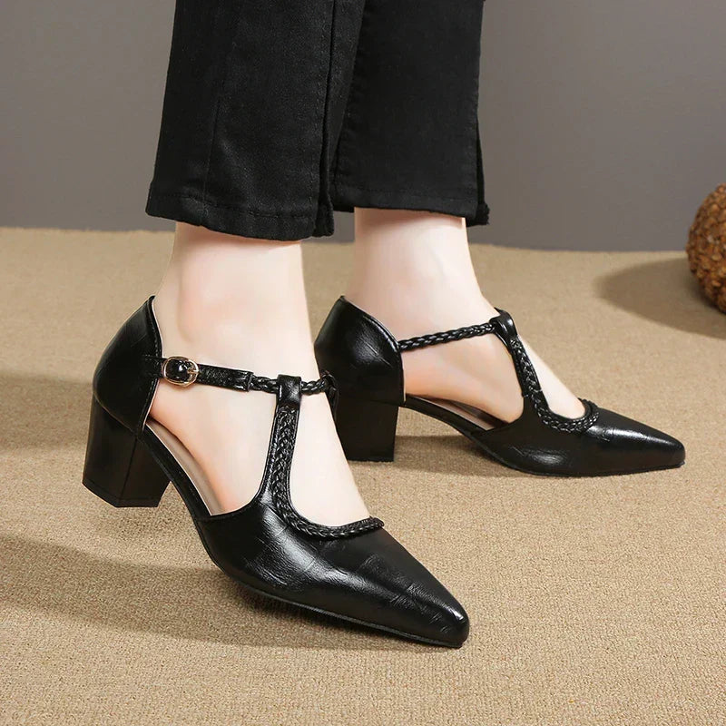 Vivienne | Klassieke T-Strap Schoenen