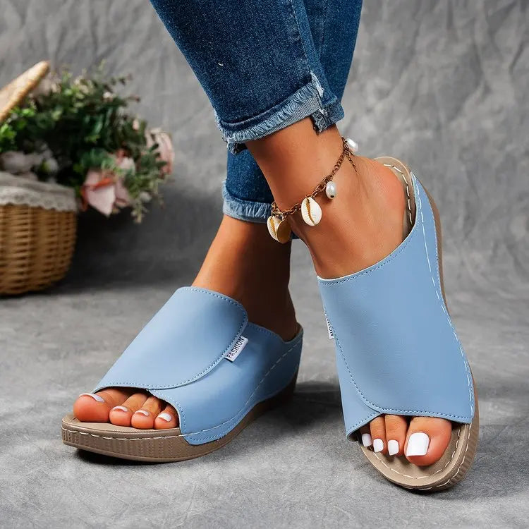 MIA - SLIP ON PLATFORM SANDALEN