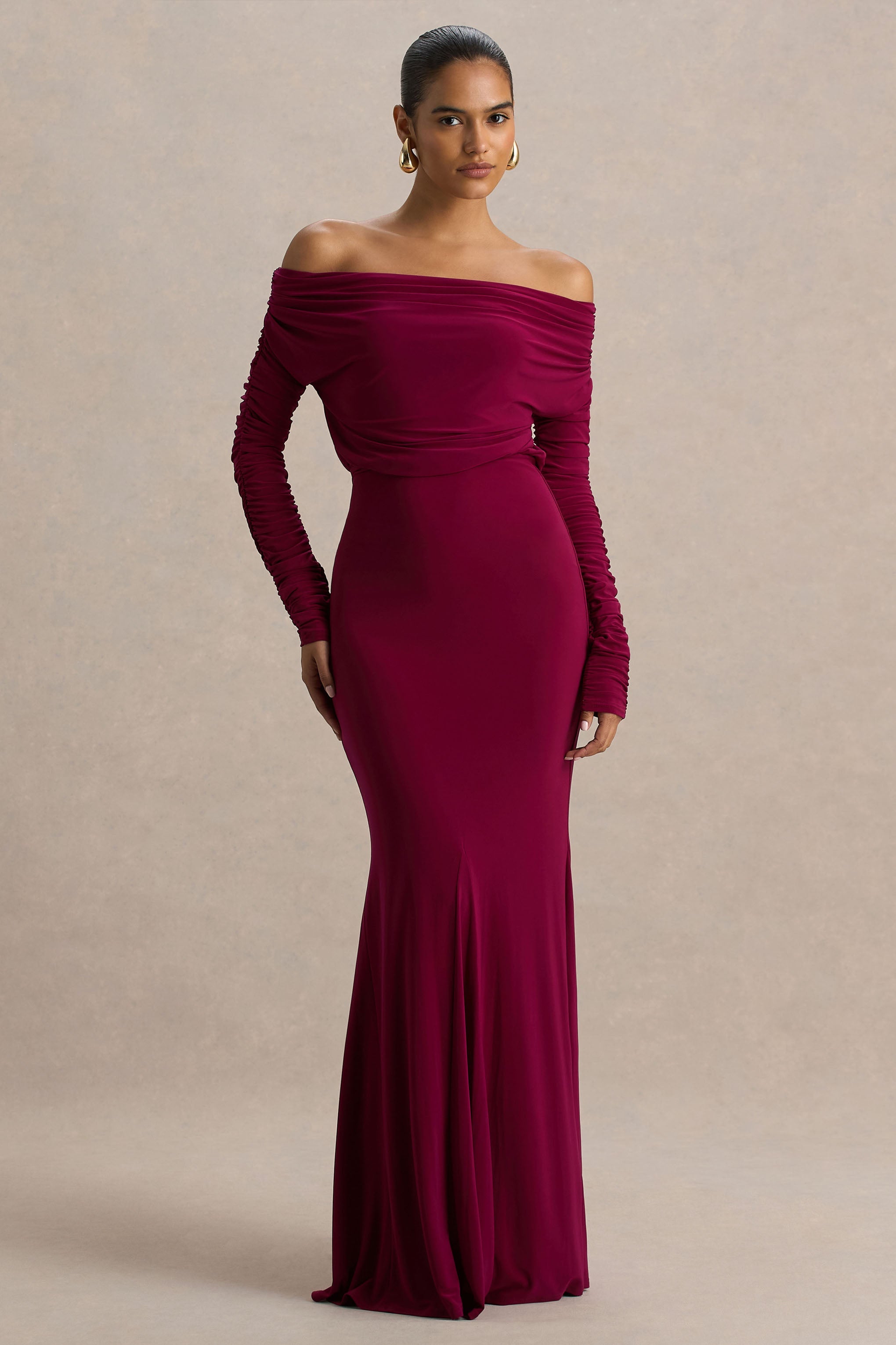 Cilla | Bordeaux Bardot Nek Maxi Jurk Met Gerimpeld Details