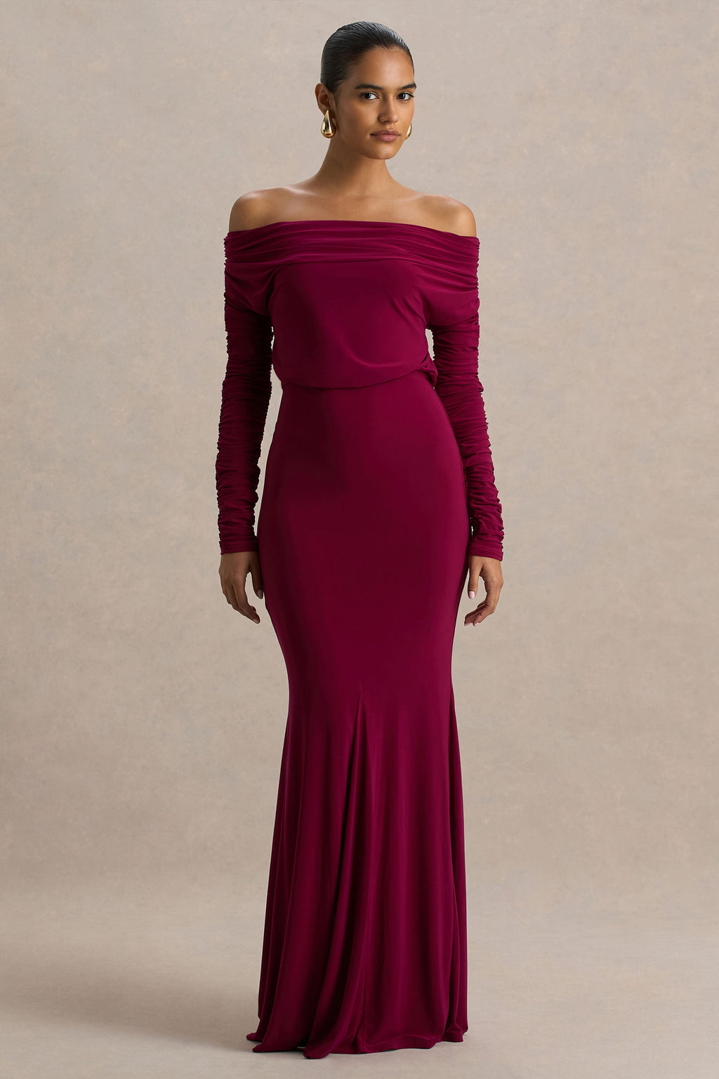 Cilla | Bordeaux Bardot Nek Maxi Jurk Met Gerimpeld Details
